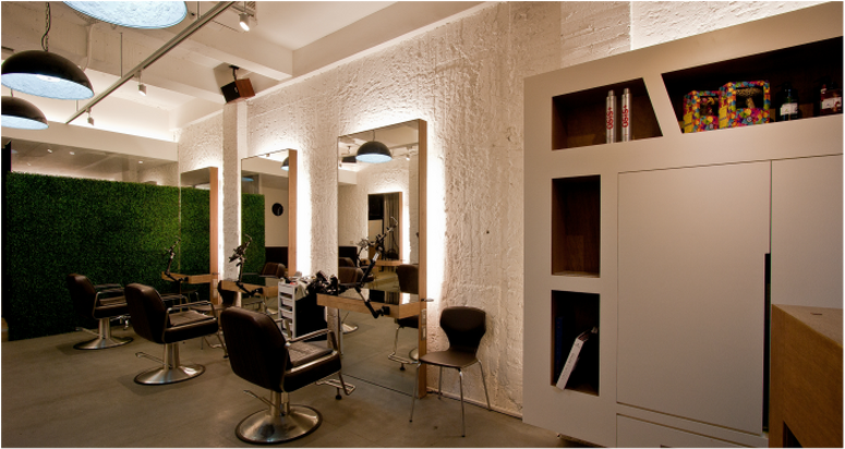 Up Wind Hair Salon